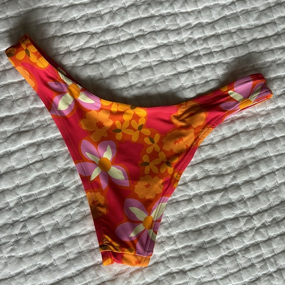 Stone Fox Swim Bikini - Luka Bottoms Small - Picture 6 of 7